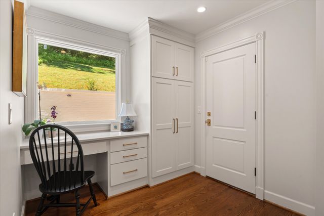 2301 Chickering Ln, Nashville, TN 37215