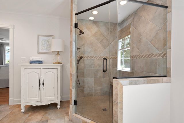 2301 Chickering Ln, Nashville, TN 37215