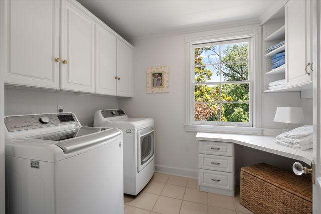 2301 Chickering Ln, Nashville, TN 37215