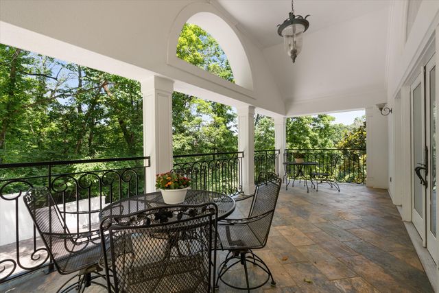 2301 Chickering Ln, Nashville, TN 37215