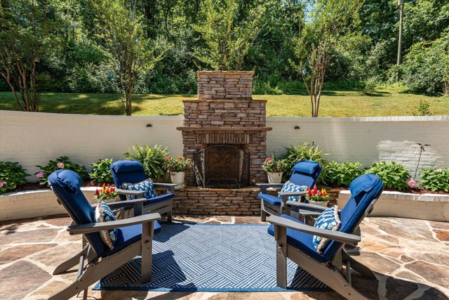 2301 Chickering Ln, Nashville, TN 37215