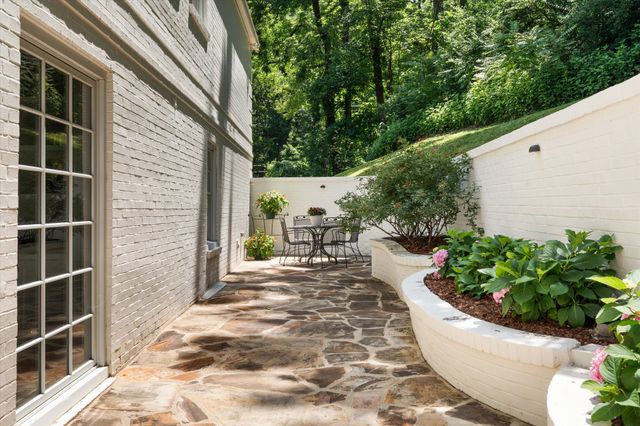 2301 Chickering Ln, Nashville, TN 37215