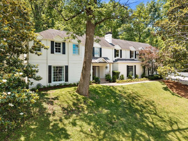 2301 Chickering Ln, Nashville, TN 37215