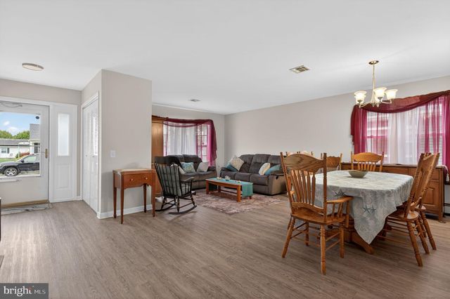 152 PULASKI BLVD, Toms River, NJ 08757
