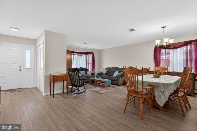 152 PULASKI BLVD, Toms River, NJ 08757