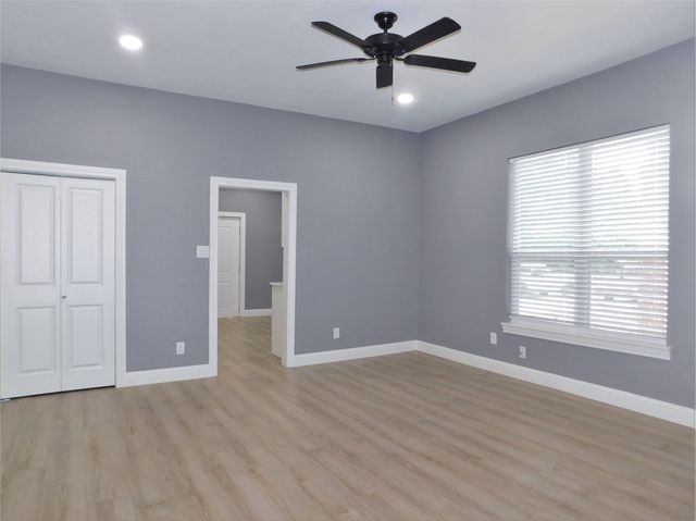 1422 N Locust Street, Denton, TX 76201