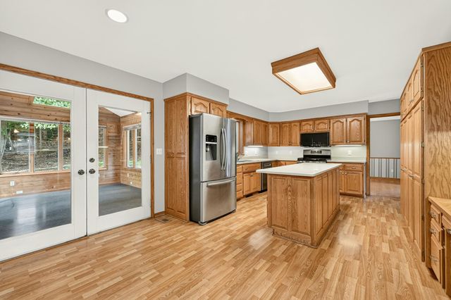 1321 Woodland Drive SW, Rochester, MN 55902
