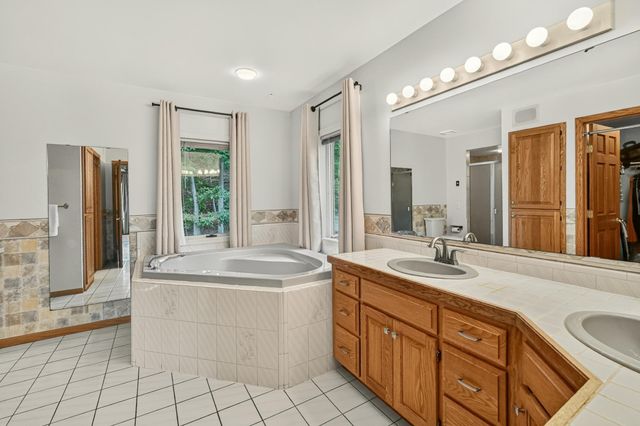 1321 Woodland Drive SW, Rochester, MN 55902