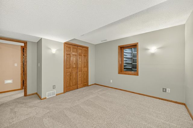 1321 Woodland Drive SW, Rochester, MN 55902