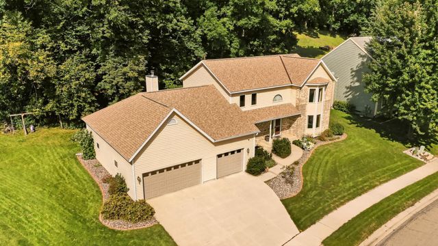 1321 Woodland Drive SW, Rochester, MN 55902