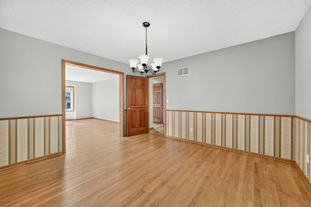 1321 Woodland Drive SW, Rochester, MN 55902