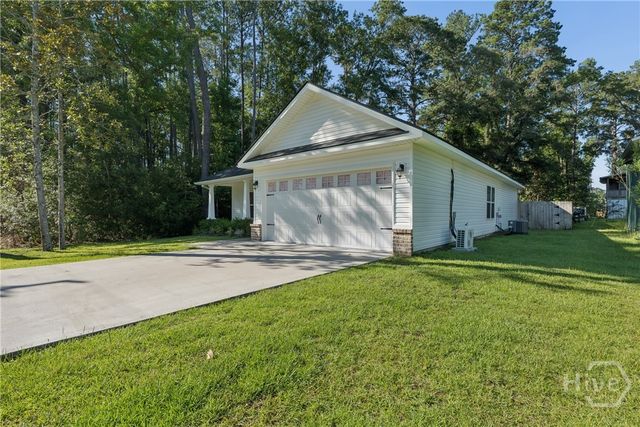 3241 Isle Of Wight Road, Midway, GA 31320
