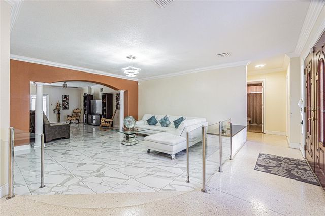 3112 W HENRY AVENUE, Tampa, FL 33614