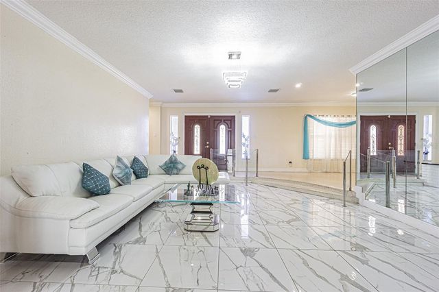 3112 W HENRY AVENUE, Tampa, FL 33614