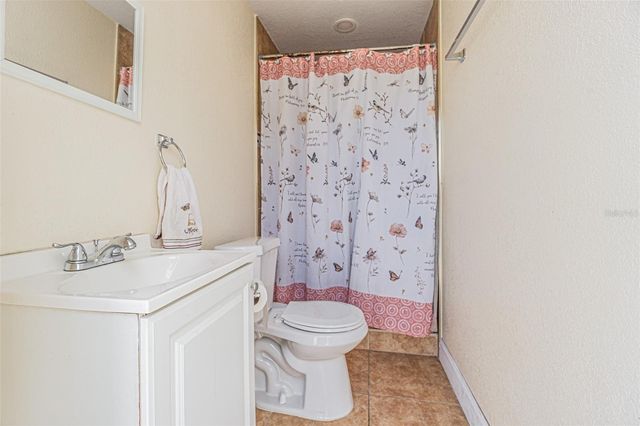 3112 W HENRY AVENUE, Tampa, FL 33614