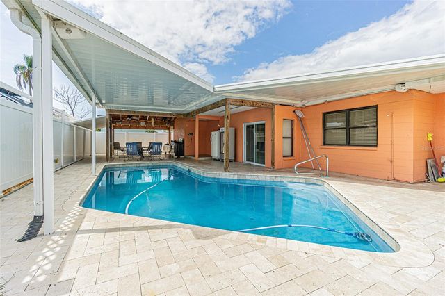 3112 W HENRY AVENUE, Tampa, FL 33614