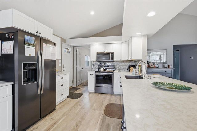 S70W17778 Muskego DRIVE, Muskego, WI 53150