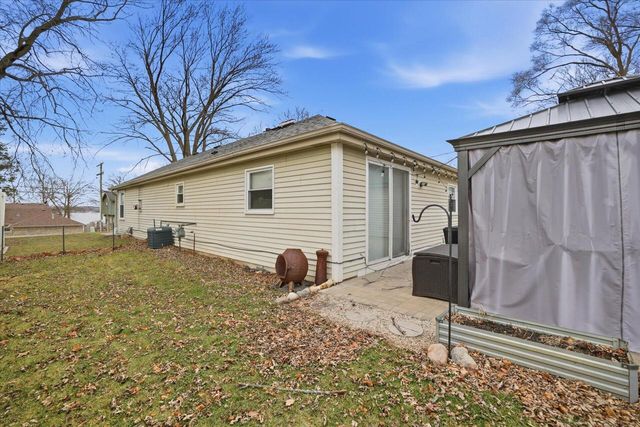 S70W17778 Muskego DRIVE, Muskego, WI 53150