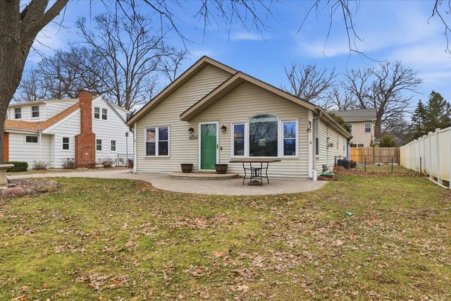 S70W17778 Muskego DRIVE, Muskego, WI 53150