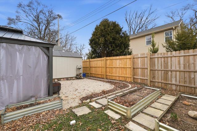 S70W17778 Muskego DRIVE, Muskego, WI 53150