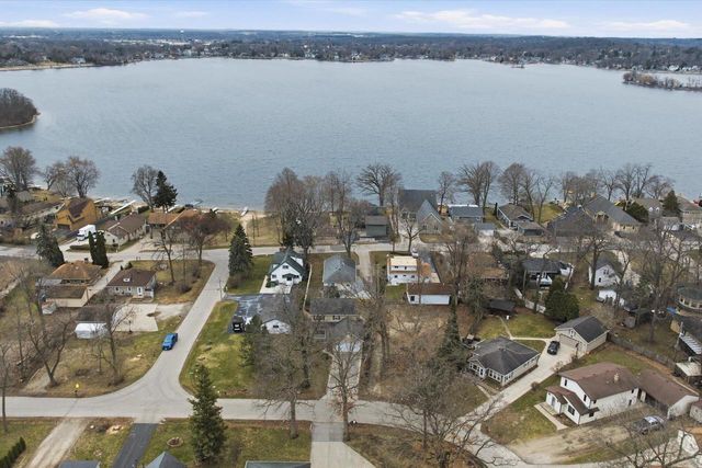 S70W17778 Muskego DRIVE, Muskego, WI 53150