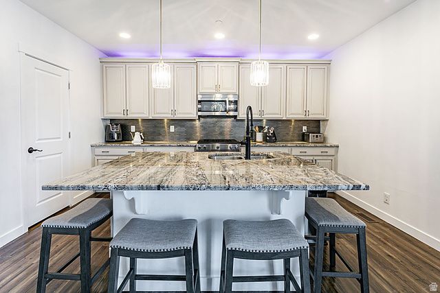 22 N 1100 W, Farmington, UT 84025