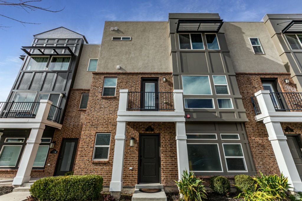 22 N 1100 W, Farmington, UT 84025