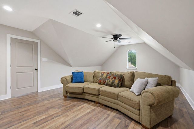 262 Road 660, Dayton, TX 77535