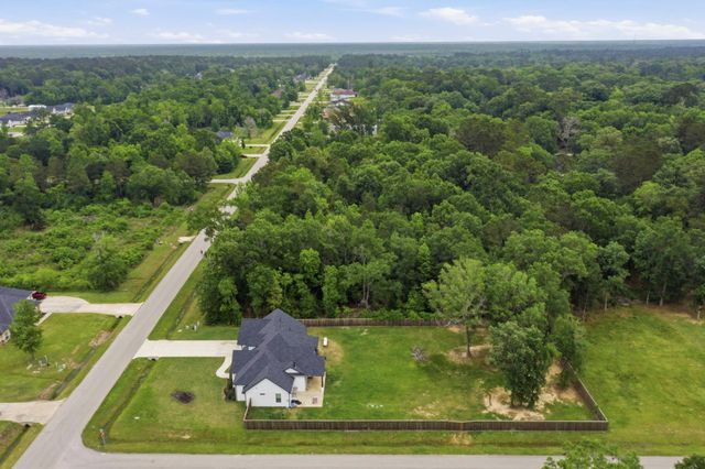 262 Road 660, Dayton, TX 77535