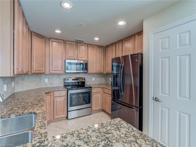 17468 Old Harmony DR # 101, Fort Myers, FL 33908