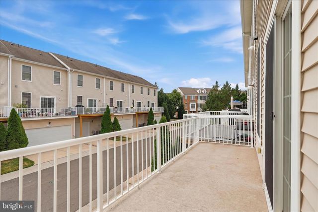 25327 ELDRIDGE TER, Chantilly, VA 20152