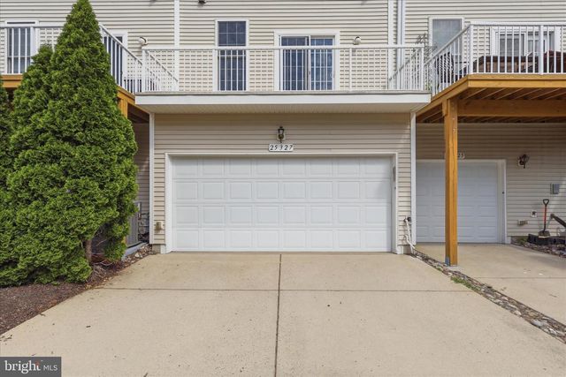 25327 ELDRIDGE TER, Chantilly, VA 20152