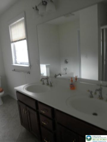 4160 Ross Road, Bethlehem Twp, PA 18020