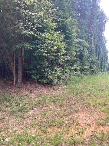 107 Lake Court, Chapel Hill, NC 27516