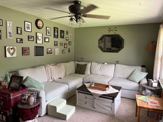 825 W Lowell Avenue, Mishawaka, IN 46545