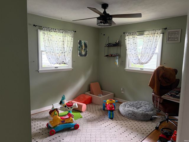 825 W Lowell Avenue, Mishawaka, IN 46545