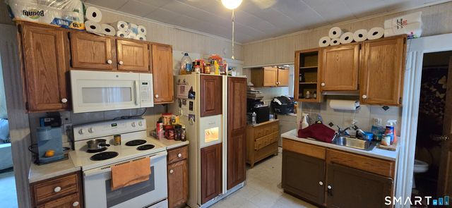 25 High Street, Torrington, CT 06790