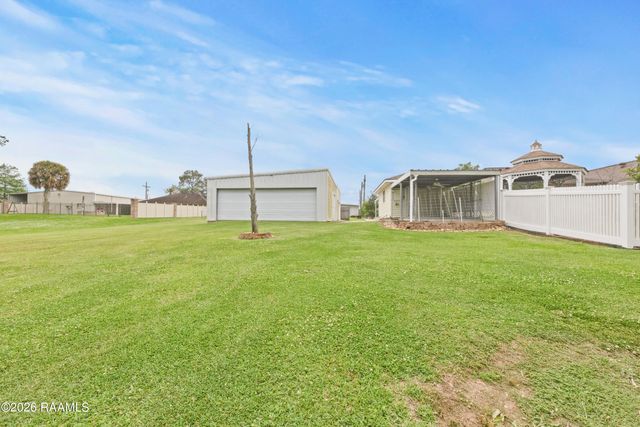 4897 Main Highway, St. Martinville, LA 70582