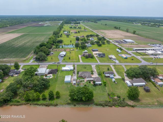 4897 Main Highway, St. Martinville, LA 70582
