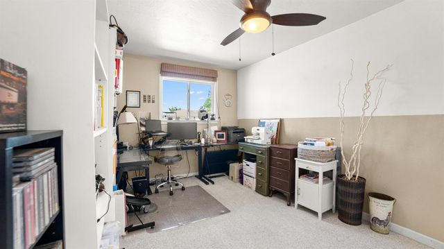 1000 Lakewood Dr, Lodi, CA 95240