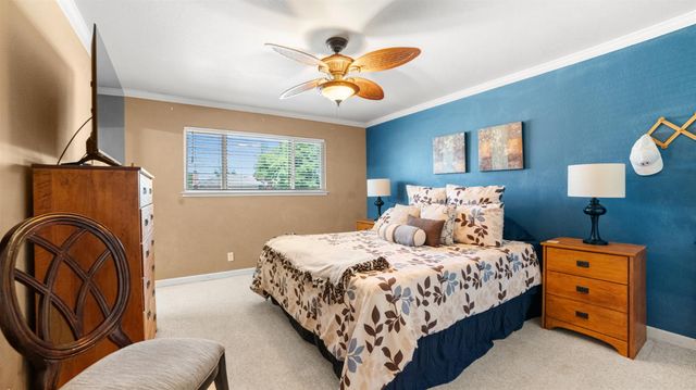1000 Lakewood Dr, Lodi, CA 95240
