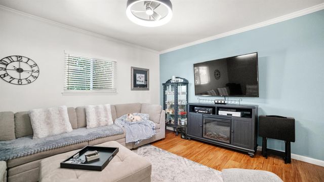 1000 Lakewood Dr, Lodi, CA 95240