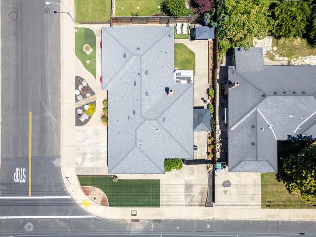 1000 Lakewood Dr, Lodi, CA 95240