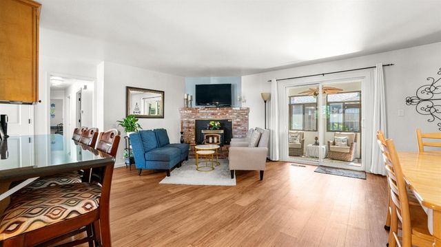 1000 Lakewood Dr, Lodi, CA 95240