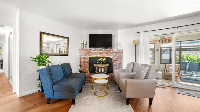 1000 Lakewood Dr, Lodi, CA 95240