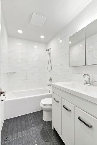 753 S Dwyer Avenue C, Arlington Heights, IL 60005