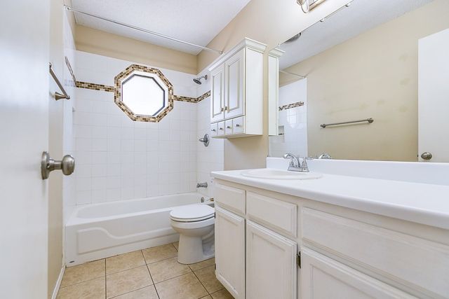 5814 Hanover Place, San Angelo, TX 76901