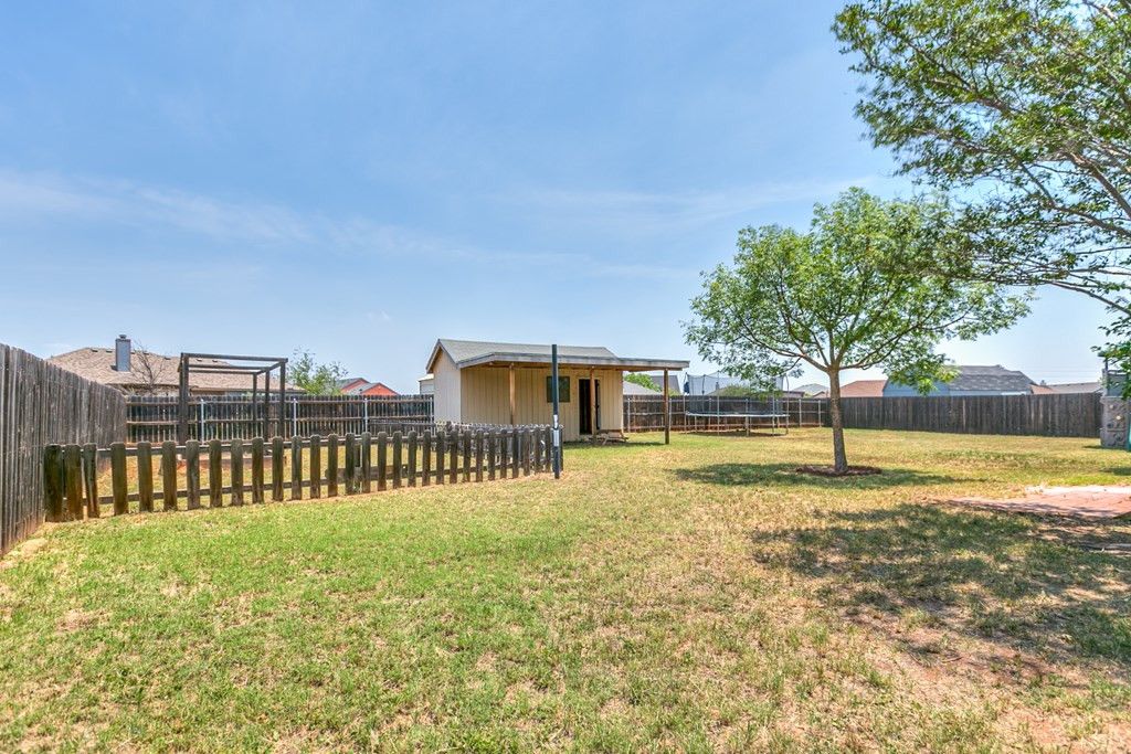 Image 18 of property listing at 5814 Hanover Place, San Angelo, TX 76901