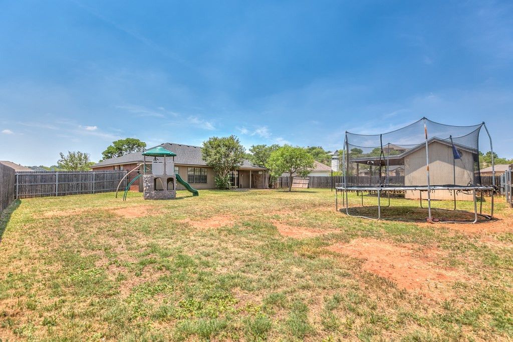 Image 20 of property listing at 5814 Hanover Place, San Angelo, TX 76901