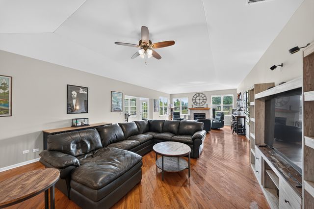 840 Verdi Court, Woodstock, IL 60098